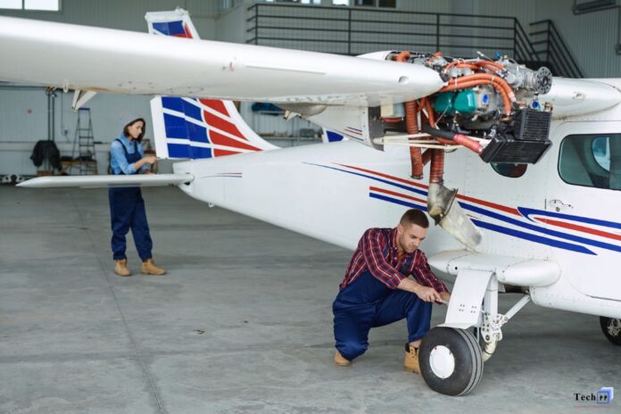 United Airlines Flight UA770 Emergency Diversion